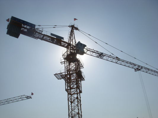 Harga bagus Menekuk internal 60m/Min 12t Mesin Trolleying Crane Tower Construction on line