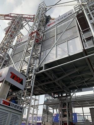Twin Mast SC800 Bangunan Situs Hoist, 8Ton Tinggi Material Hoist