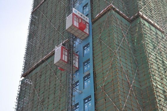 kerekan konstruksi rak dan pinion, Kontrol VFD, kerekan bangunan konstruksi 2000kg galvanis hot dip, Kerekan Bahan Penumpang 0-46m/Min