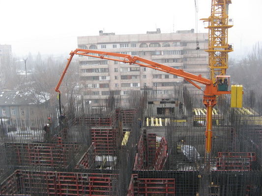 Harga bagus Pompa beton hidrolik 28m menempatkan boom secara otomatis untuk bangunan on line